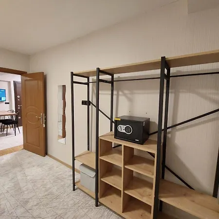 Findikzade Seaside Flats In Lively Fatih Area Very Near Metro And Tourist Sights イスタンブール